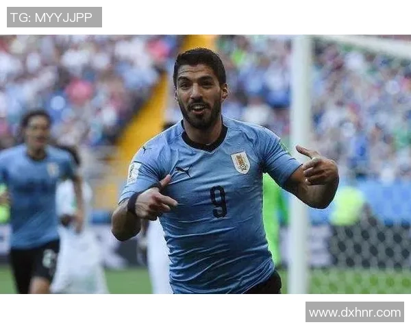 足球明星在比赛中频频晕倒的原因探讨及其对运动健康的影响分析